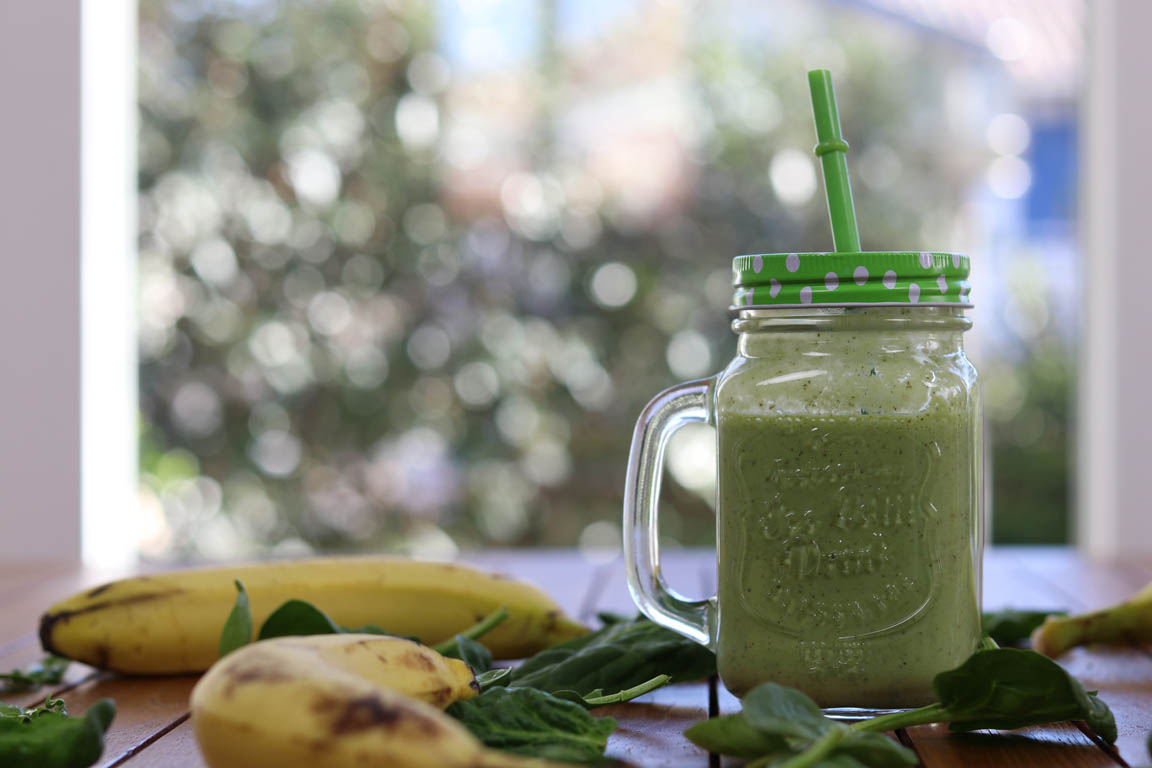 027B-Smoothie-verde-proteico-para-deportistas_Simple-Blending