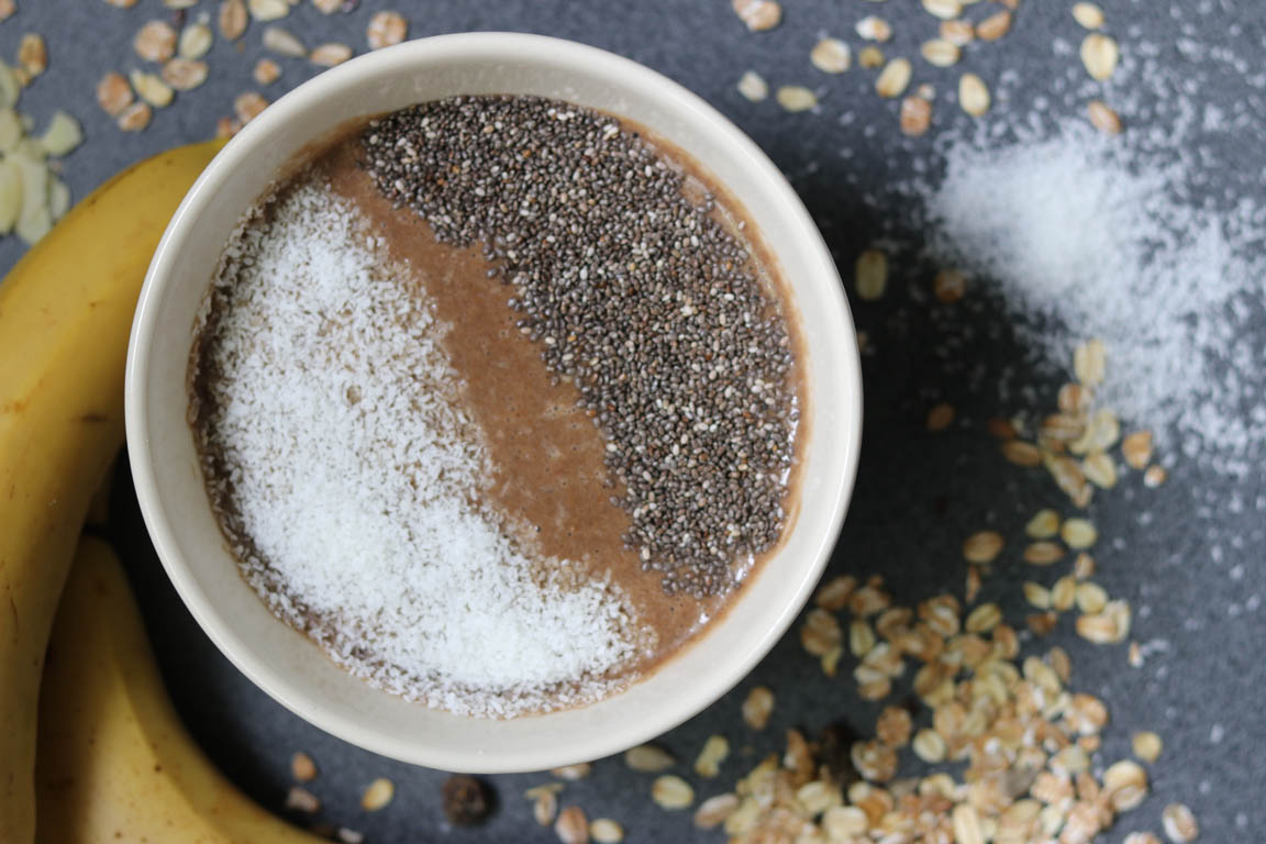074B-Smoothie-bowl-de-cafe_Simple-Blending