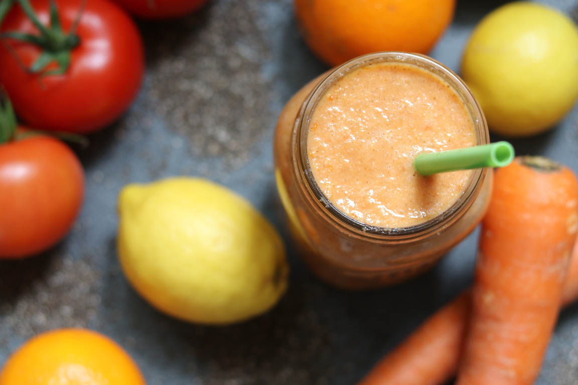 106B-Smoothie-de-zanahoria-proteico-y-bajo-en-calorias_Simple-Blending