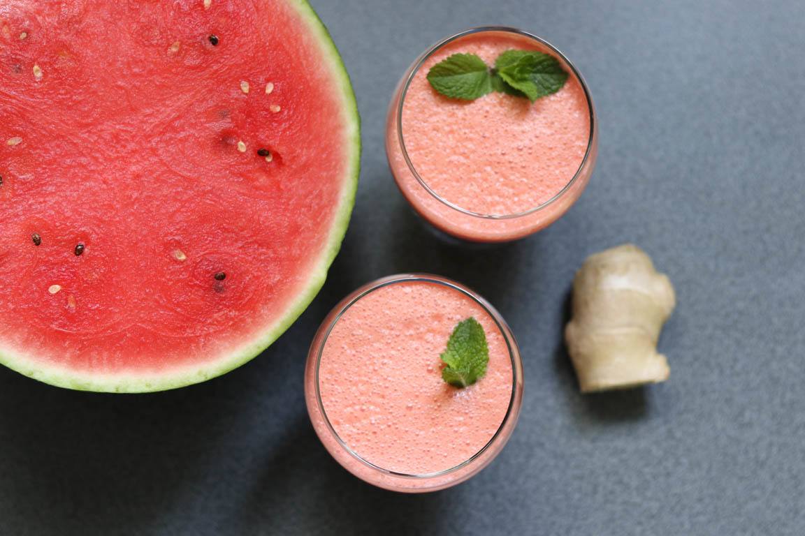 127B-Sopa-fria-de-sandia-y-yogur_Simple-Blending