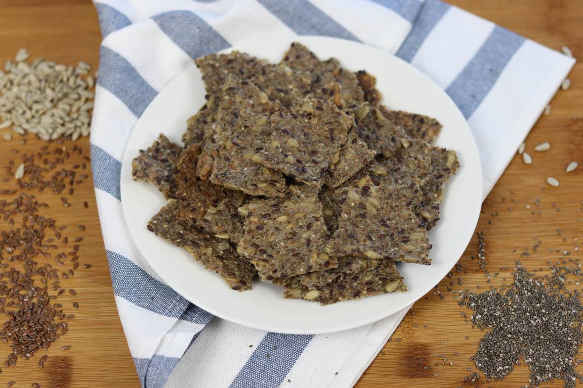 167B-Galletas-saladas-de-semillas_Simple-Blending