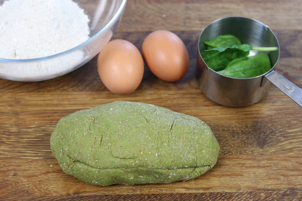 189A-Pasta-fresca-integral-verde-con-espinacas_Simple-Blending