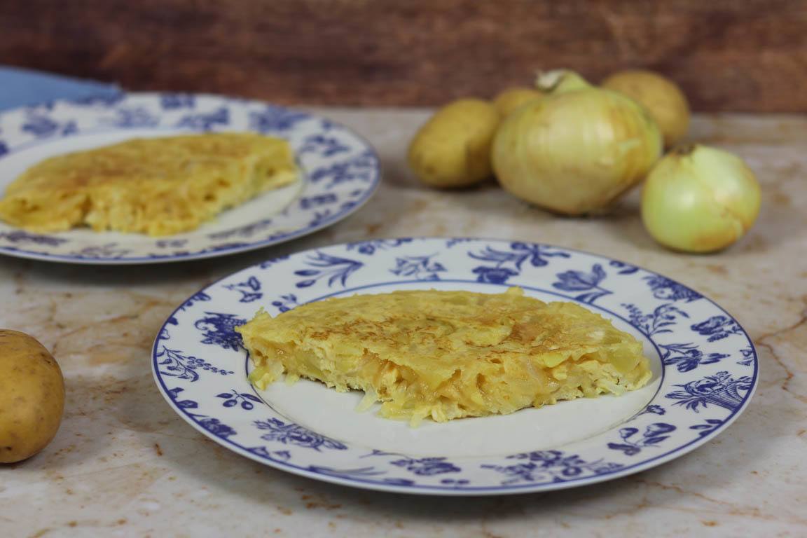 531A-Tortilla-rapida-de-patata-y-cebolla_Simple-Blending