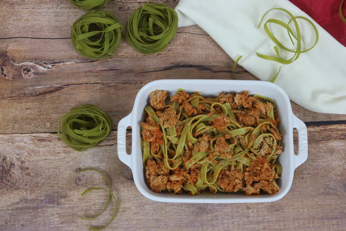 0638A-Nidos-de-pasta-verde-con-atun-y-tomate_Simple-Blending