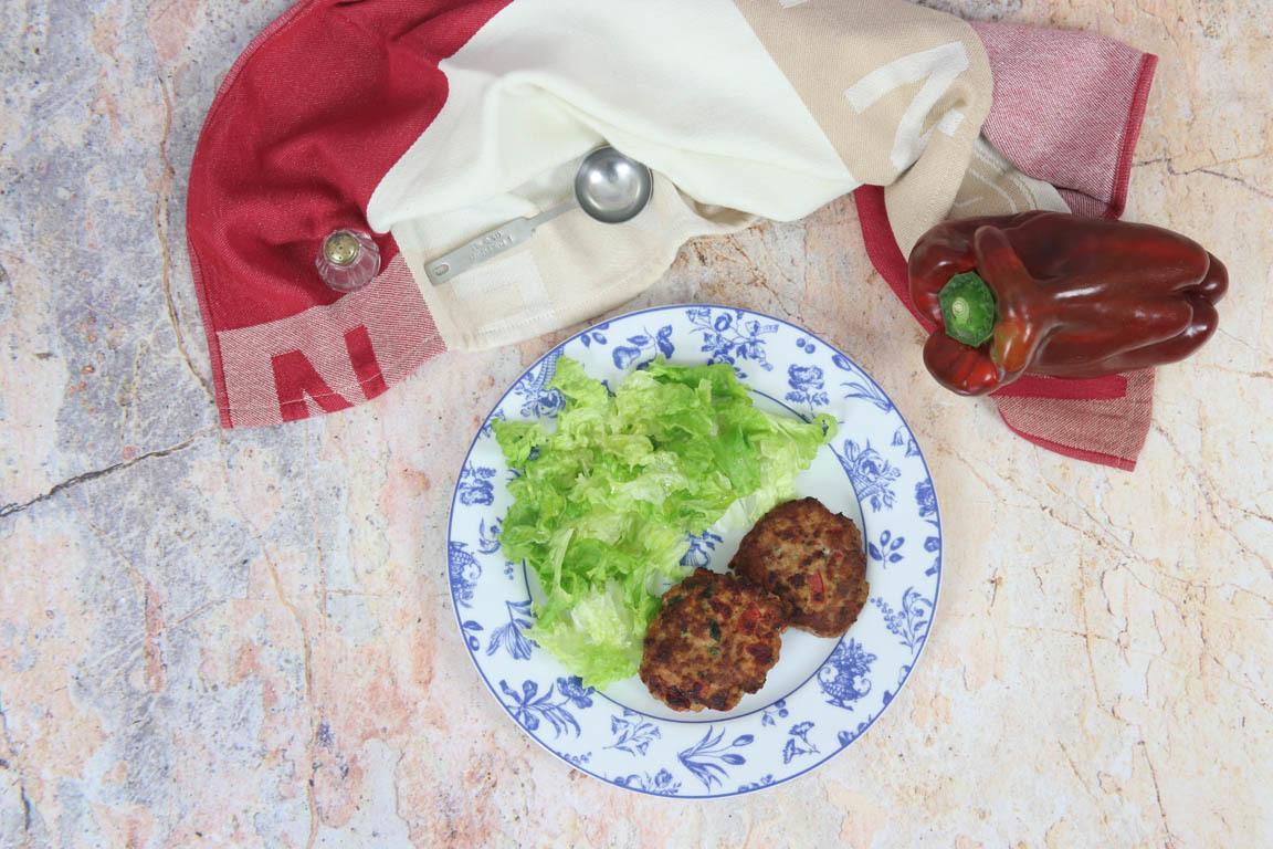 0831B-Filete-ruso-con-pimientos-rojos-_Simple-Blending