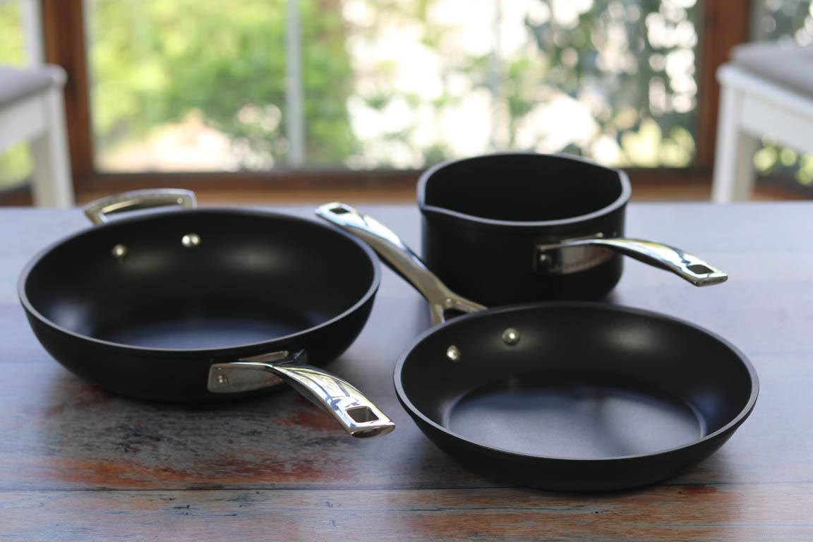 E090A-Sarten-y-cazo-Le-Creuset_Simple-Blending