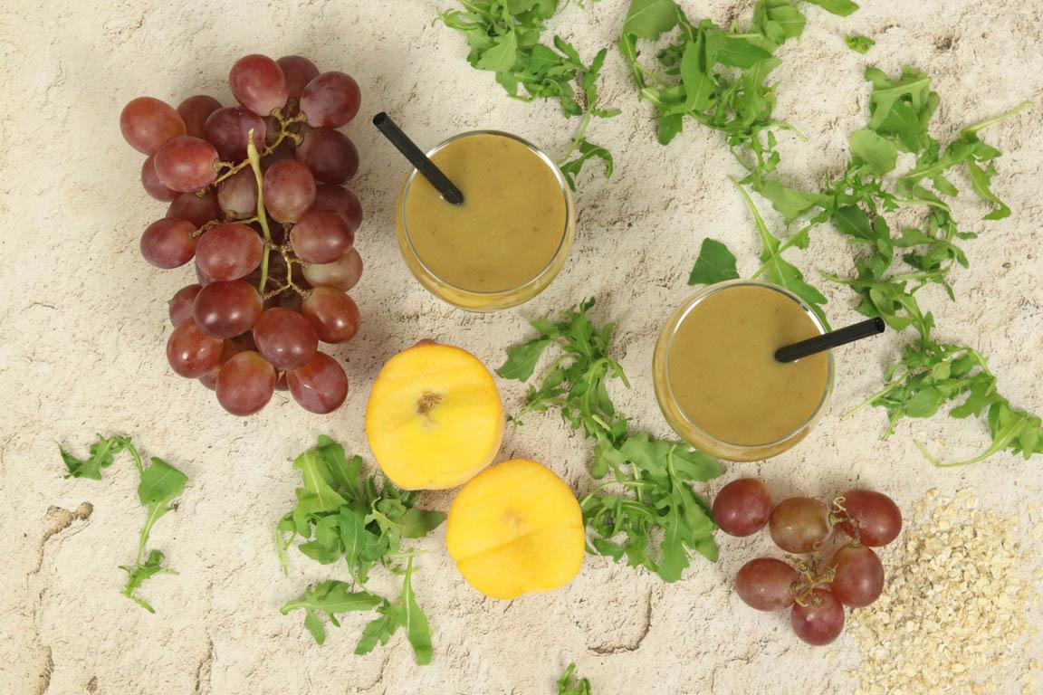0893B-Smoothie-verde-de-rucula-y-melocoton_Simple-Blending