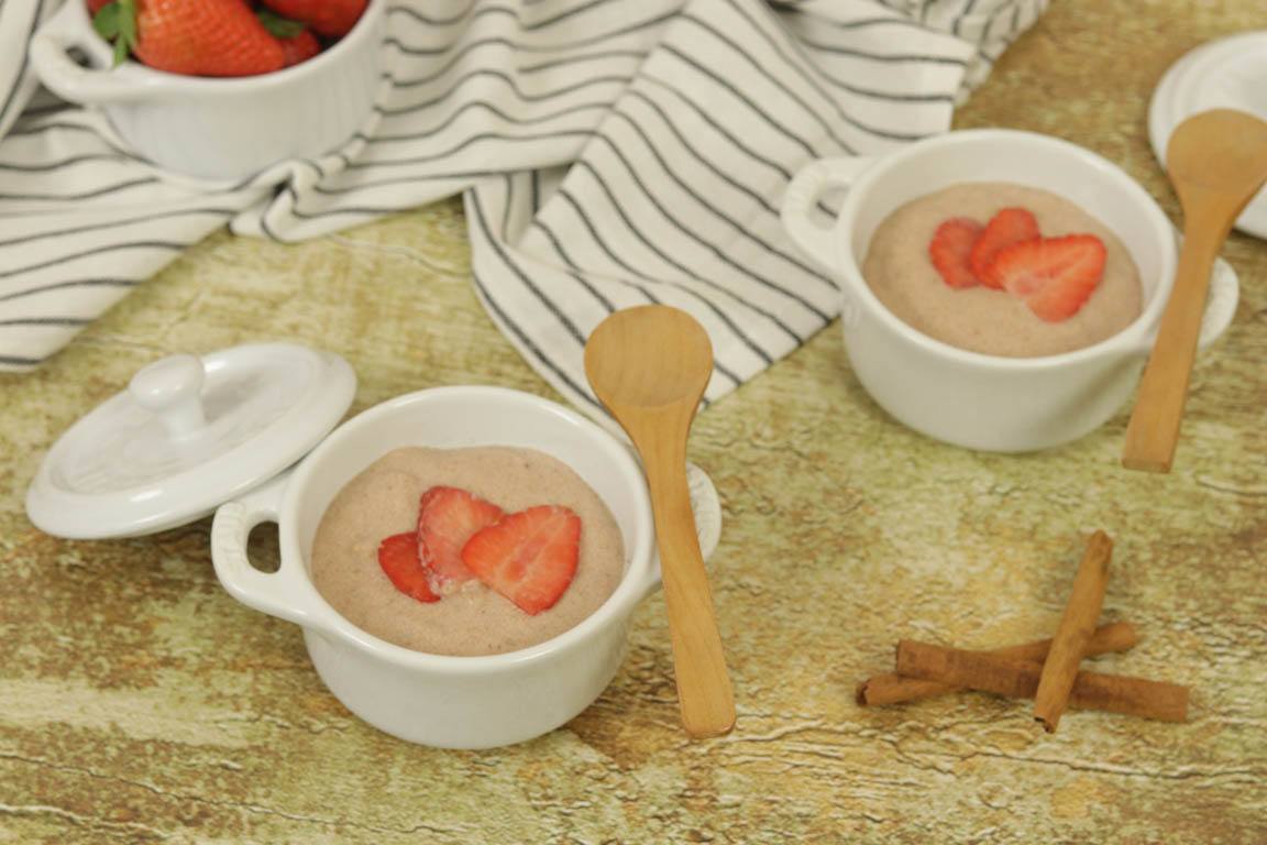 1136A-Gachas-de-semola-de-trigo-con-fresas_Simple-Blending