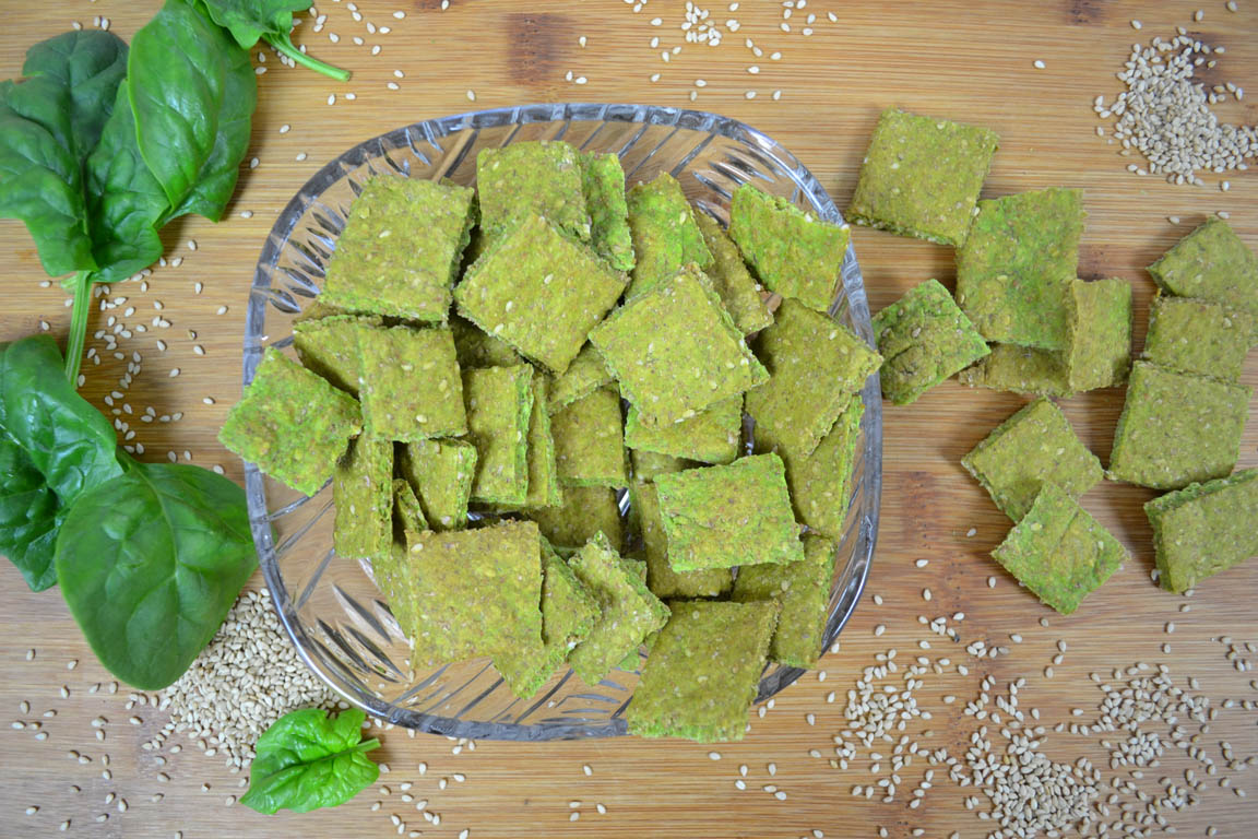 250A-Crackers-de-espinacas-y-sesamo_Simple-Blending
