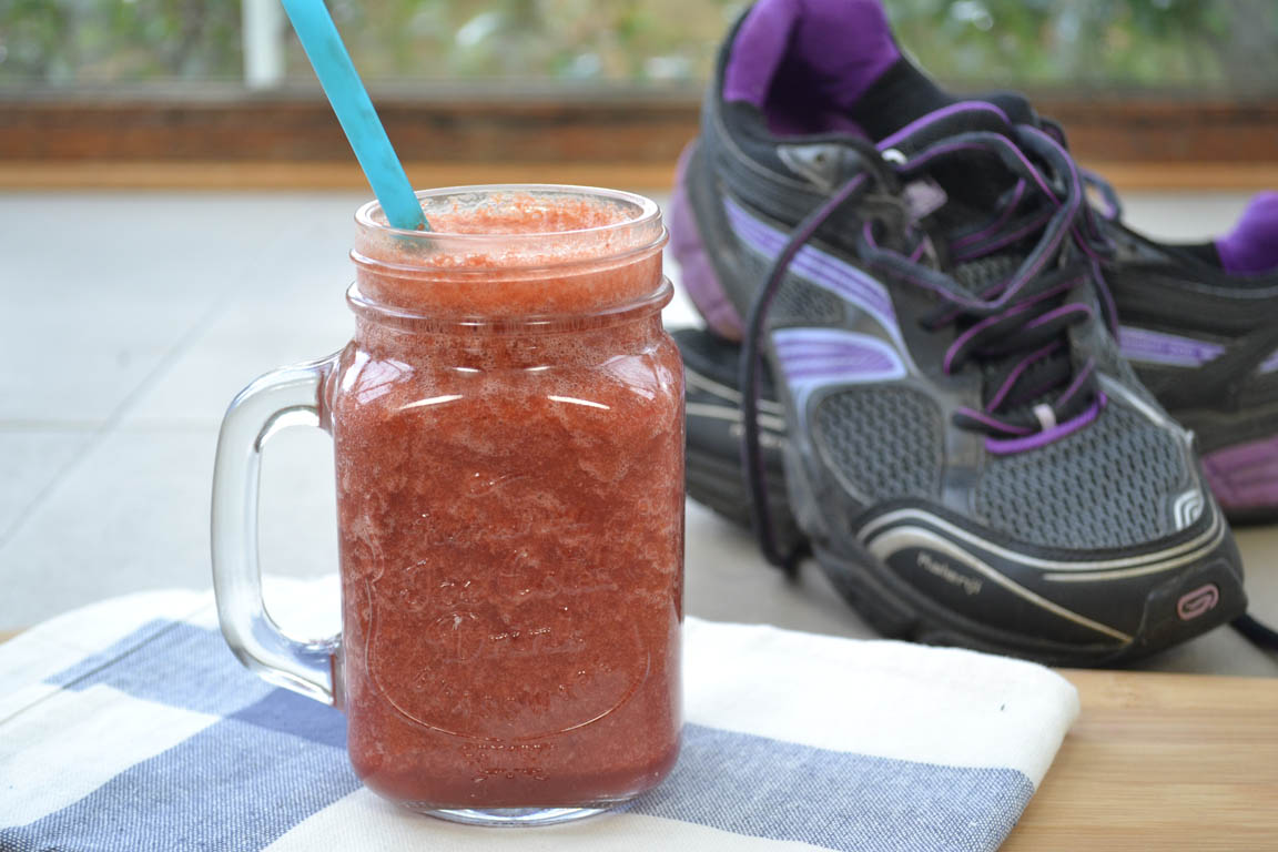 266A-Smoothie-de-remolacha-y-mandarina_Simple-Blending