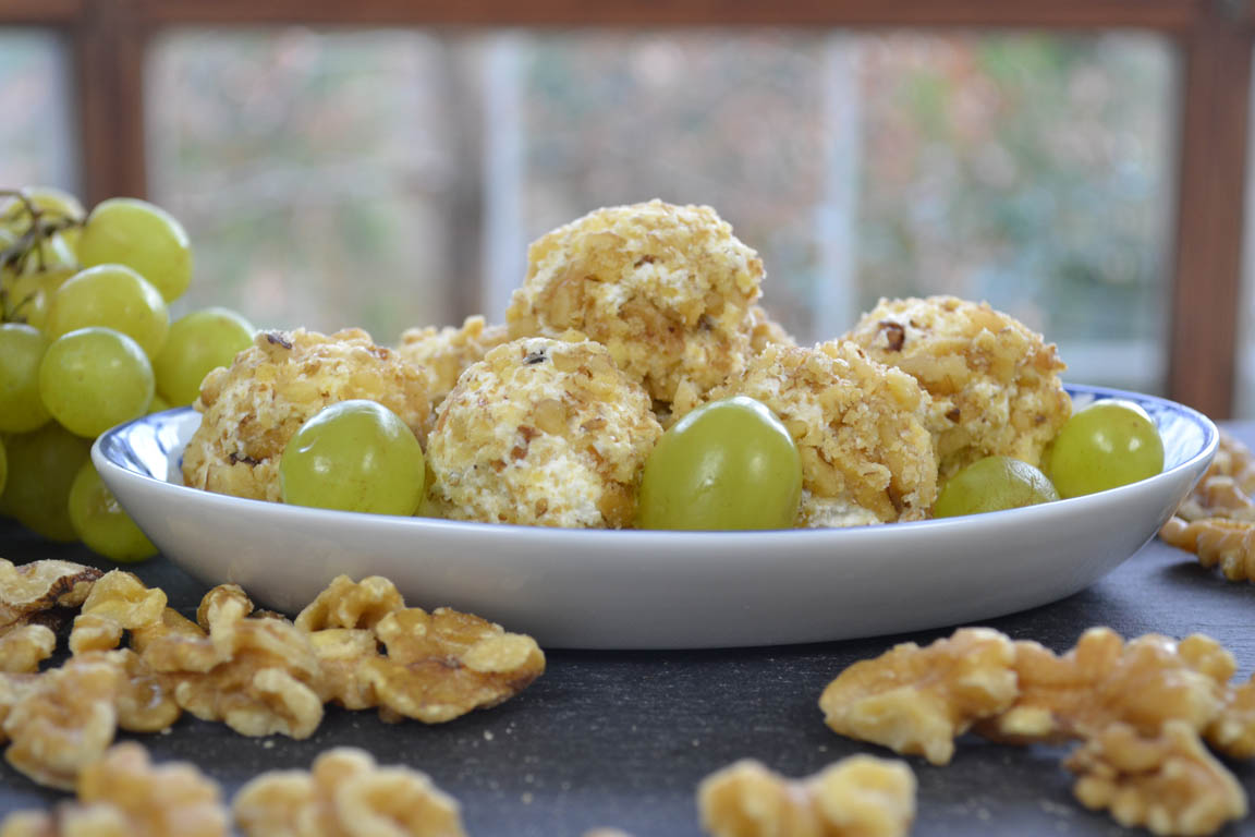 277A-Bolitas-de-uvas-con-queso_Simple-Blending