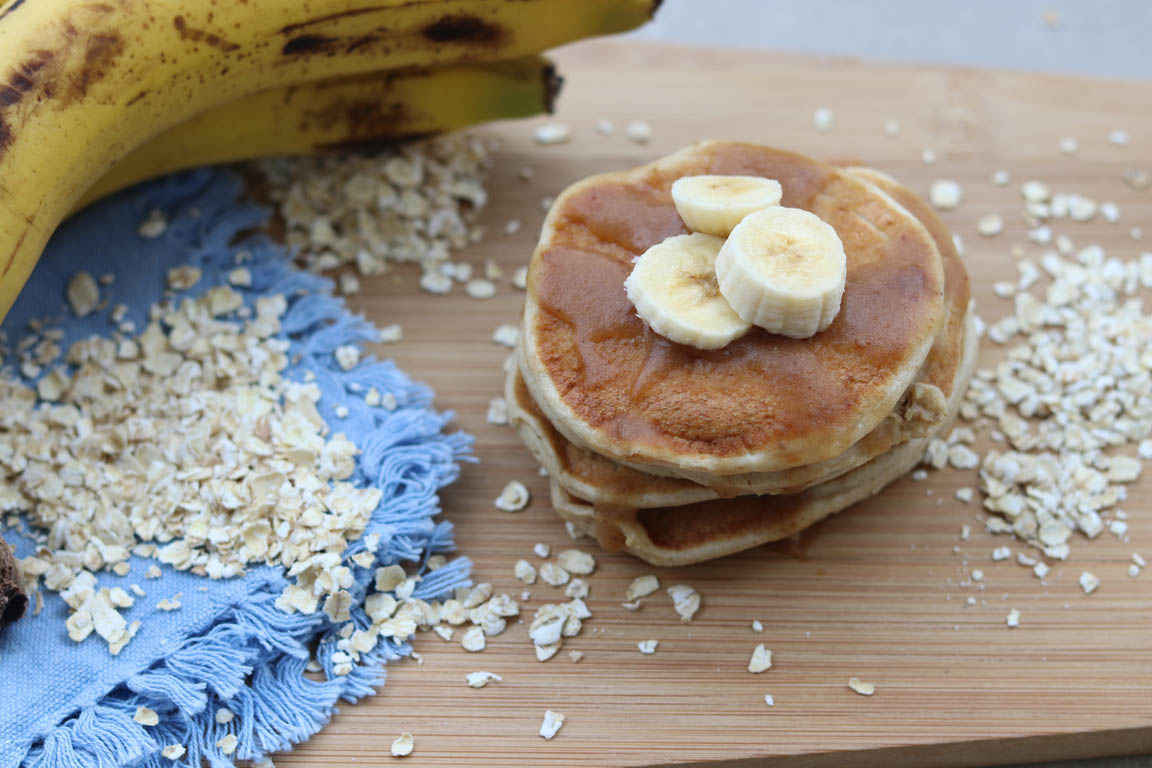 299B-Tortitas-de-avena-y-platano-sin-azucar-añadido_Simple-Blending