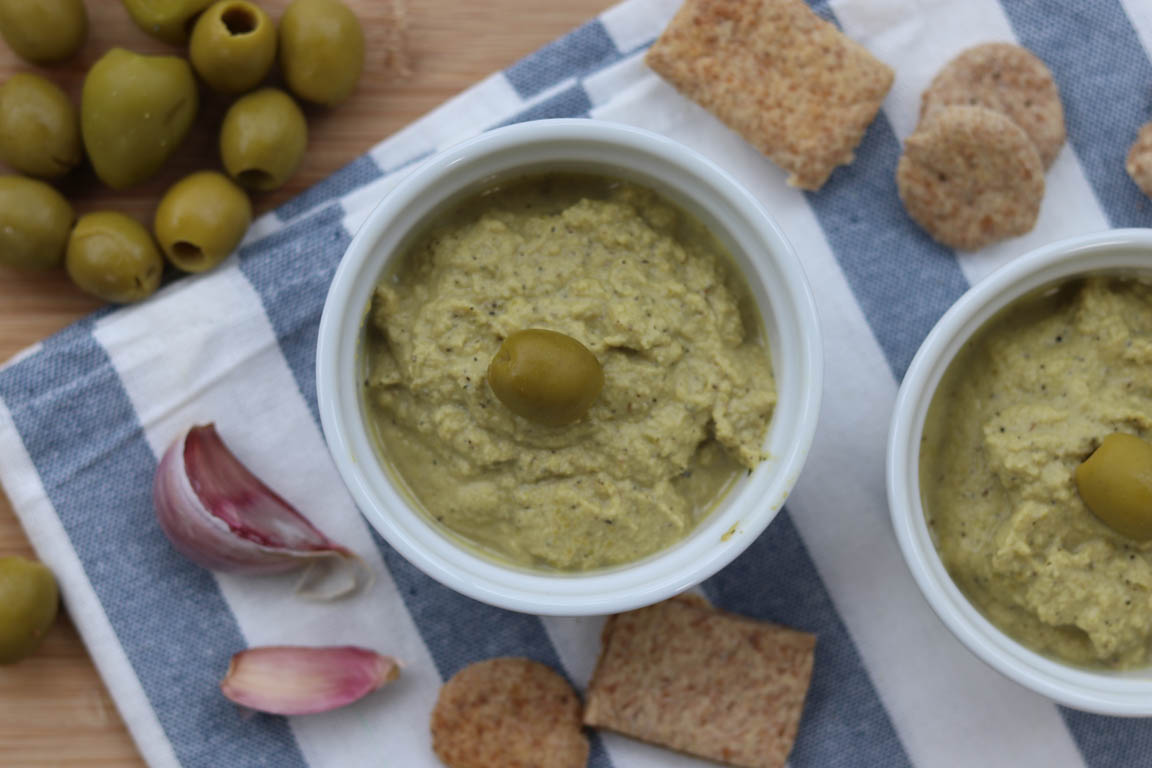 322B-Tapenade-de-aceitunas-verdes_Simple-Blending