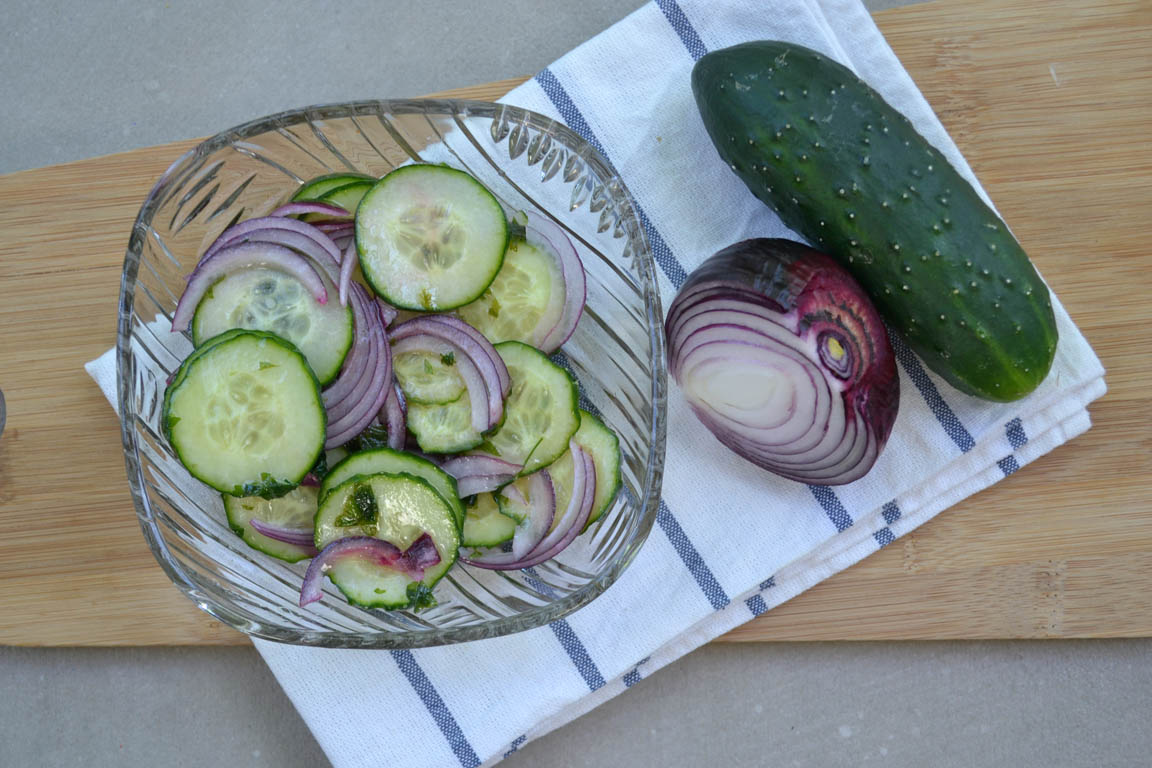 347B-Ensalada-de-pepino-y-cebolla-morada_Simple-Blending