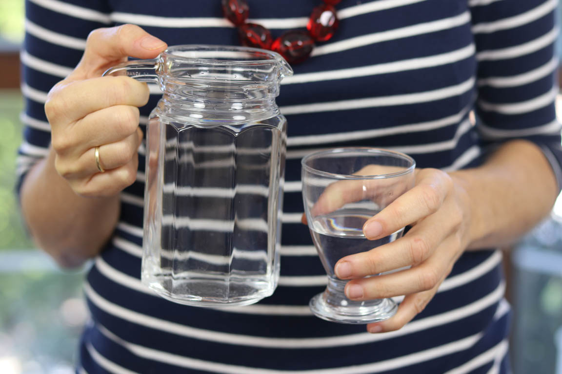 E012A-Mito-alimentario-El-agua-durante-las-comidas-engorda_Simple-Blending